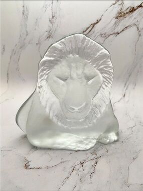 Vintage Viking Leo the Lion Carved Art Glass - Combine Orders for Free Shipping